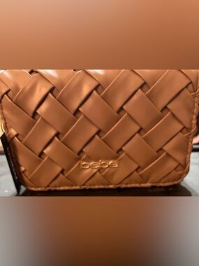 ✨ bebe Luca Woven Taupe Crossbody Bag Gold Chain Strap Faux Leather | NWT 👜